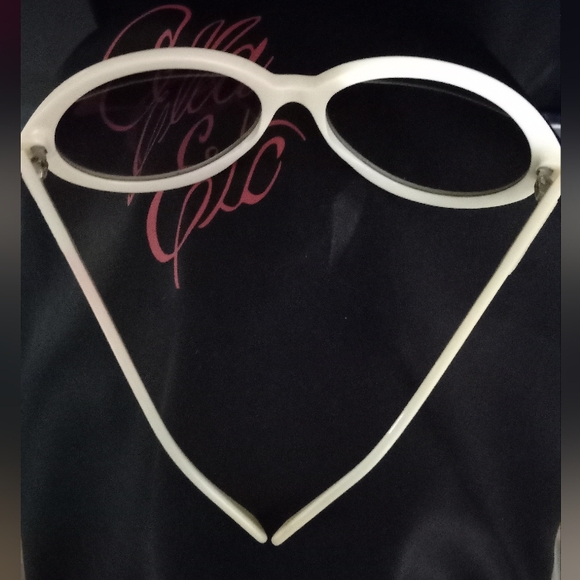 Salvatore Ferragamo Round Off Jackie O Sunglasses Oversized - Picture 9 of 12